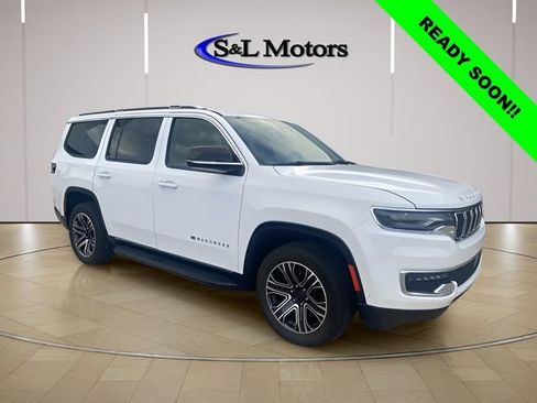 Used 2024 Jeep Wagoneer Series II AWD/4WD image 1