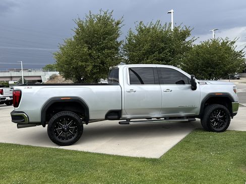 Used 2023 GMC Sierra 3500 SLE w/ SLE Value Package AWD/4WD image 6