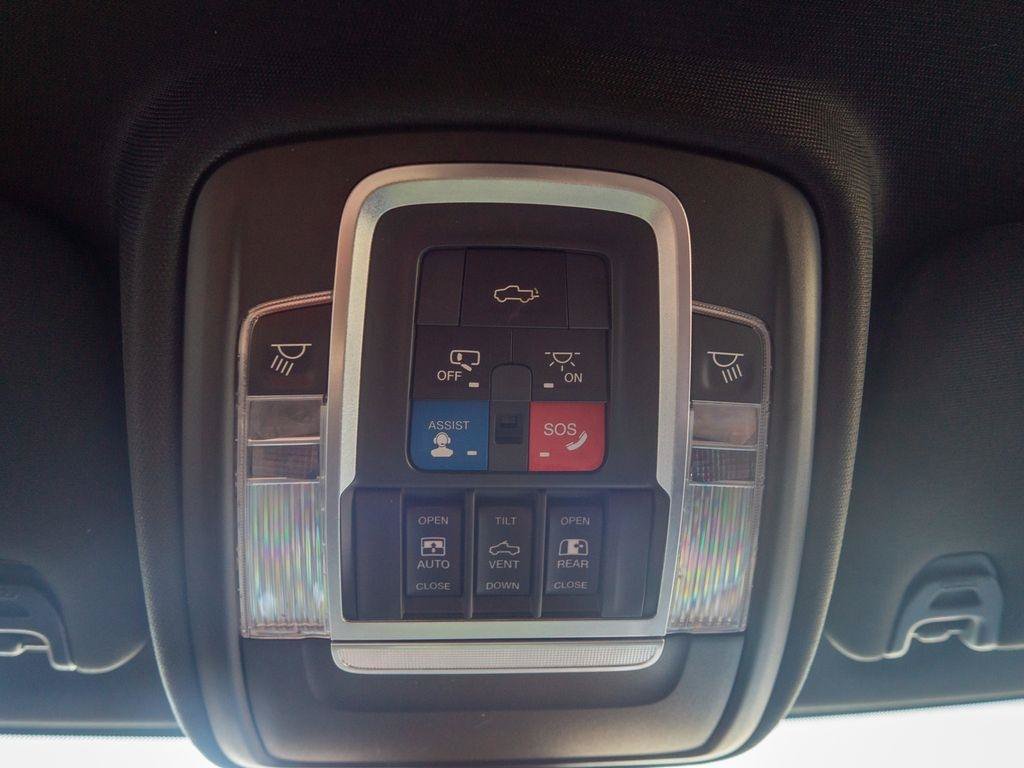 Used 2019 RAM 2500 Limited AWD/4WD image 34