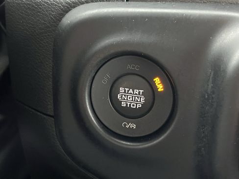 Used 2021 Jeep Wrangler Unlimited Sport AWD/4WD image 35