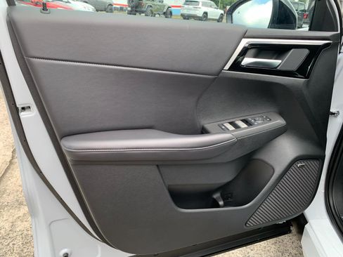 New 2025 Mitsubishi Outlander Trail Edition image 7