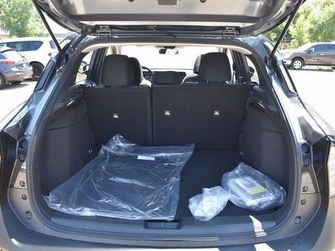 New 2025 Nissan Kicks SV w/ SV Premium Package image 32