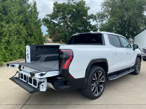 New 2025 GMC Sierra EV Denali image 36