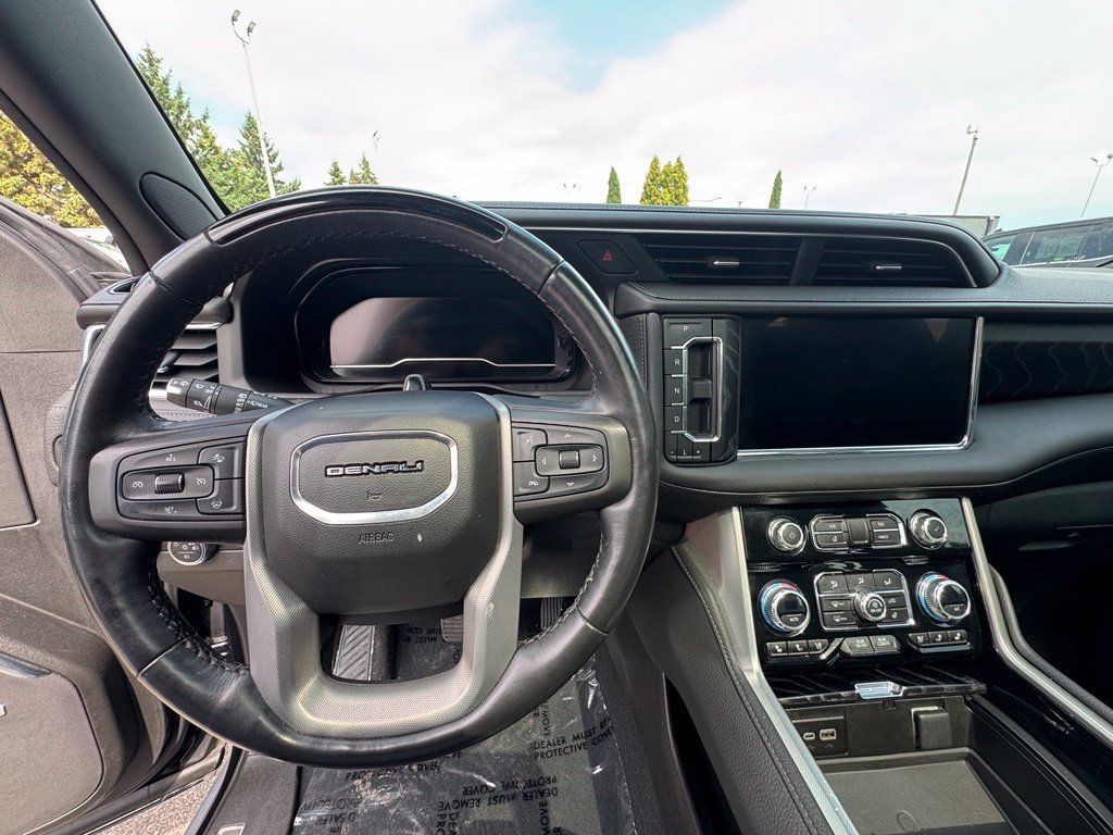 Used 2023 GMC Yukon Denali w/ Denali Reserve Package AWD/4WD image 20