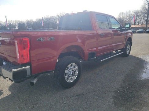Used 2024 Ford F350 XLT image 5