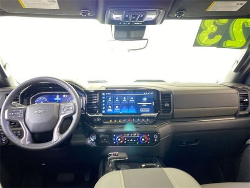Used 2023 Chevrolet Silverado 1500 ZR2 w/ Technology Package image 10
