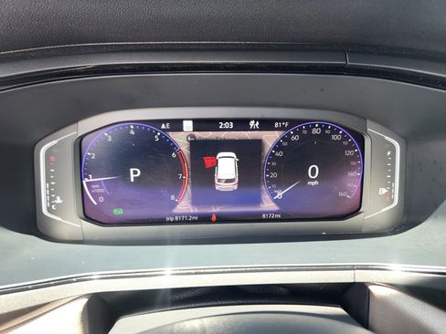 Used 2024 Volkswagen Taos SEL image 24