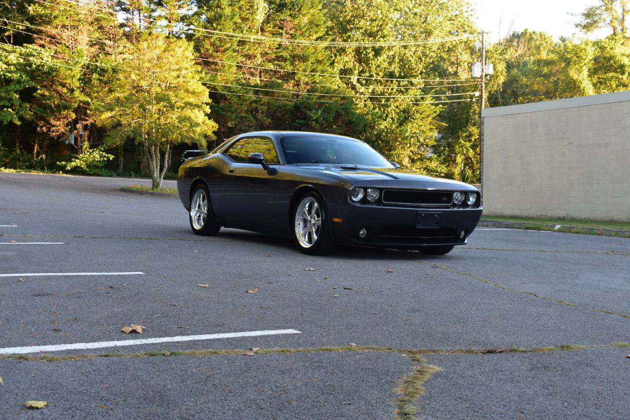Used 2013 Dodge Challenger R/T RWD image 9