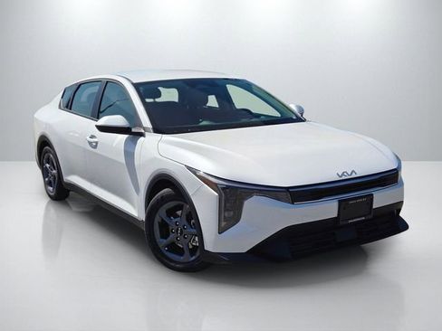 New 2026 Kia K4 LXS image 1