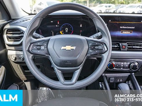 Used 2025 Chevrolet TrailBlazer LT AWD/4WD image 27