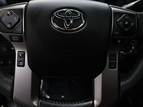Used 2022 Toyota Tacoma Limited image 18