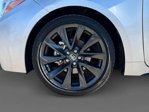 Used 2025 Toyota Corolla SE image 13