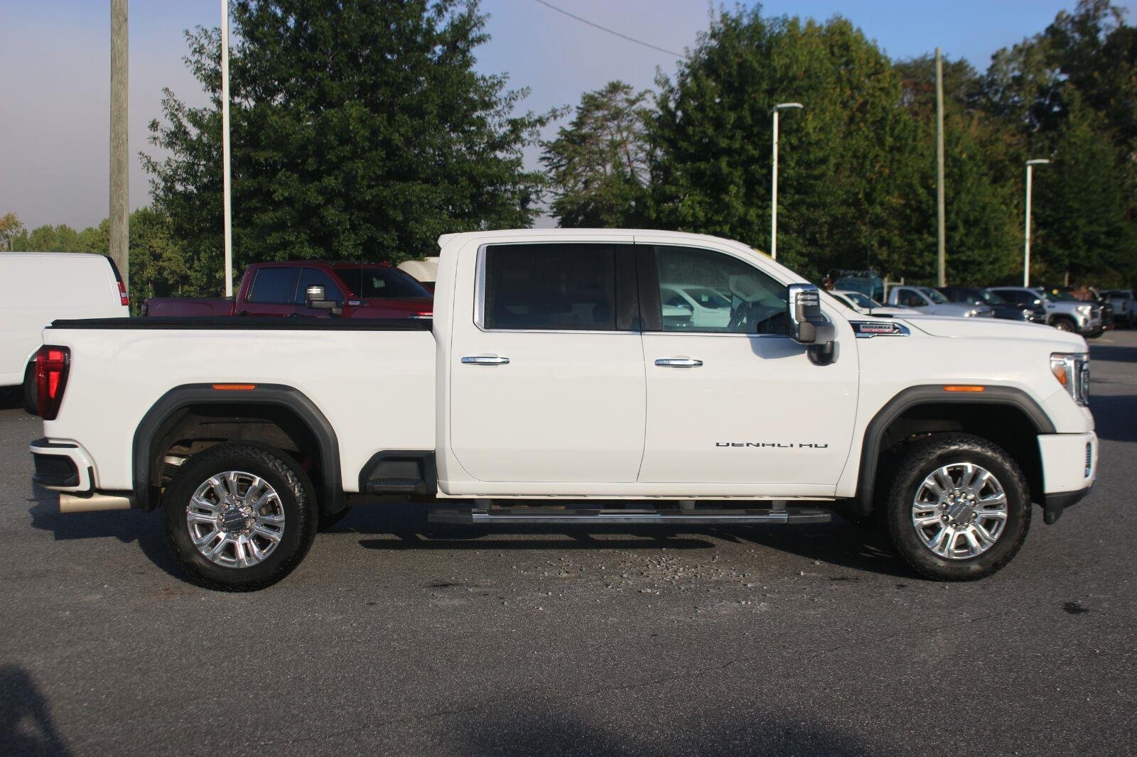 Used 2022 GMC Sierra 2500 Denali AWD/4WD image 8
