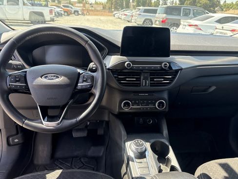 Used 2024 Ford Escape Active AWD/4WD image 4