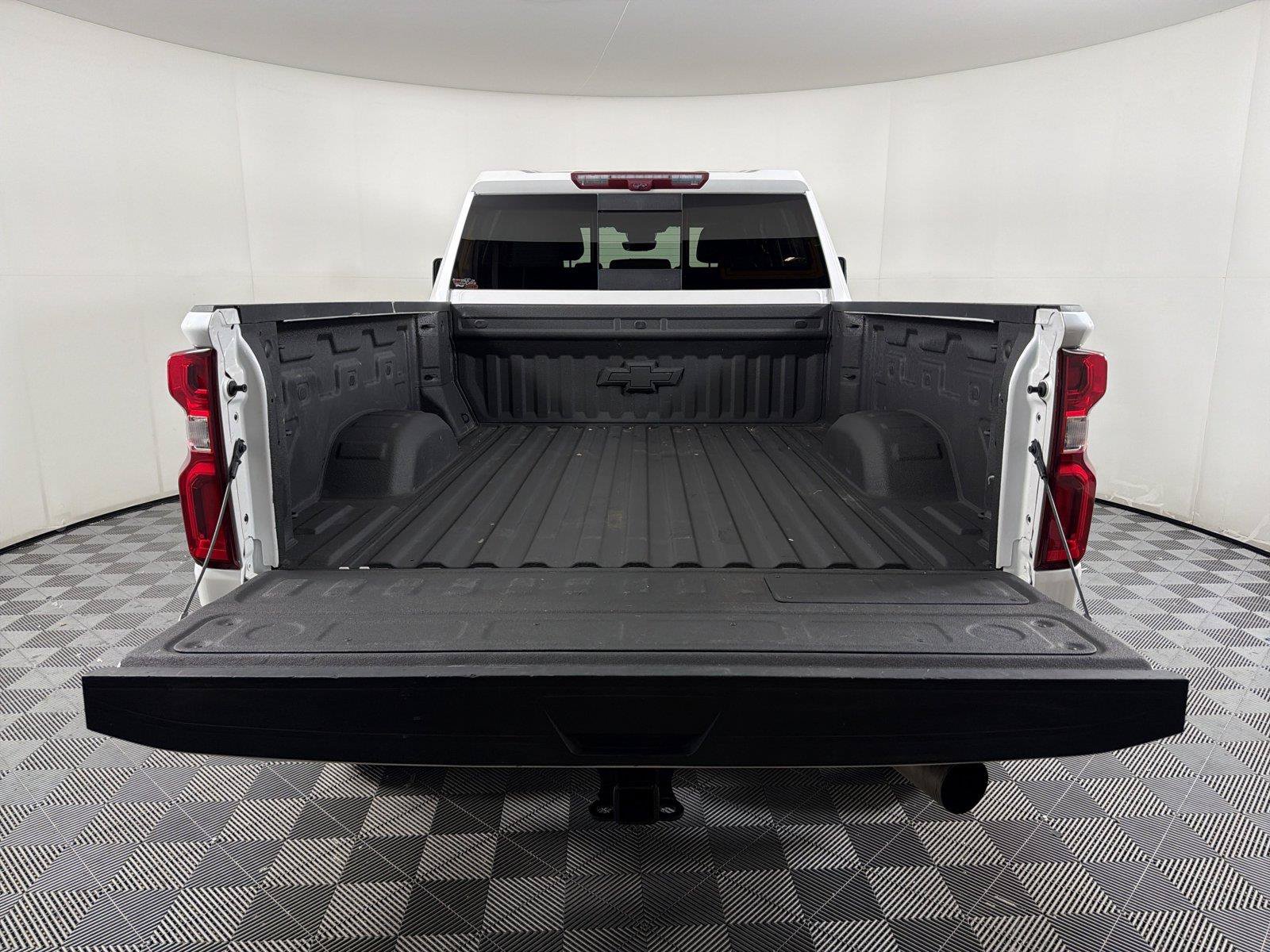 Certified 2024 Chevrolet Silverado 2500 LTZ w/ LTZ Convenience Package AWD/4WD image 15