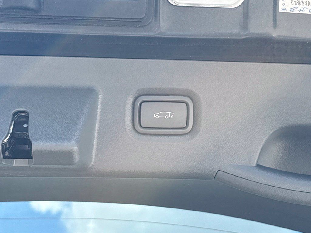 Used 2024 Hyundai Ioniq 5 SEL RWD image 16