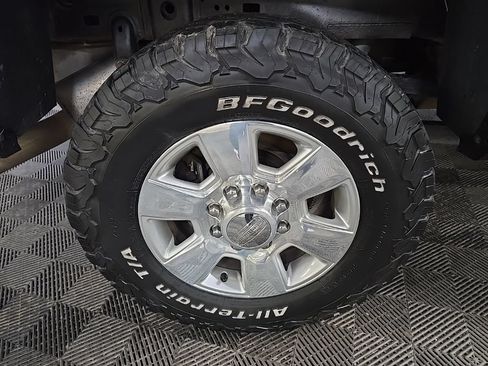 Used 2018 RAM 2500 Longhorn w/ Off Road Package AWD/4WD image 13