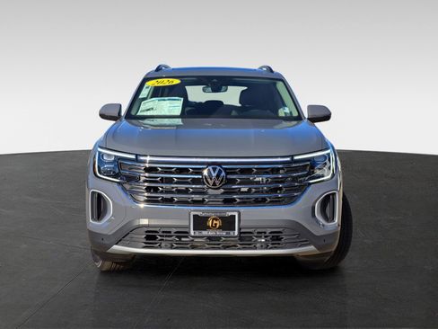 New 2026 Volkswagen Atlas SE image 2