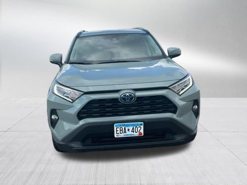 Certified 2020 Toyota RAV4 XLE w/ XLE Grade Weather Package AWD/4WD image 2
