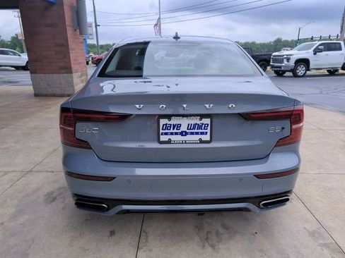 Used 2022 Volvo S60 B5 Momentum AWD/4WD image 8