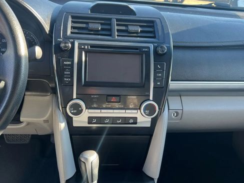 Used 2012 Toyota Camry LE image 13