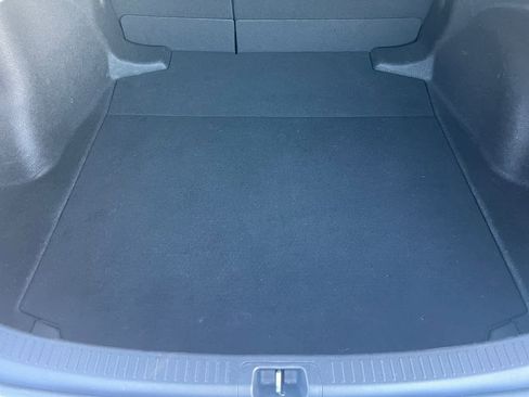 Used 2020 Toyota Corolla LE image 5