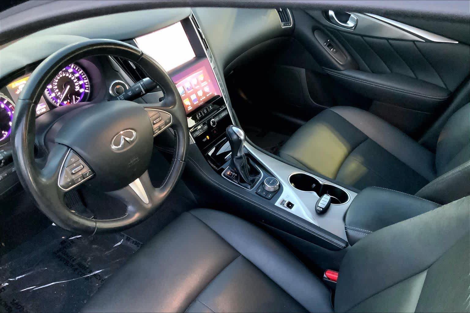 Used 2016 INFINITI Q50 Premium RWD image 15