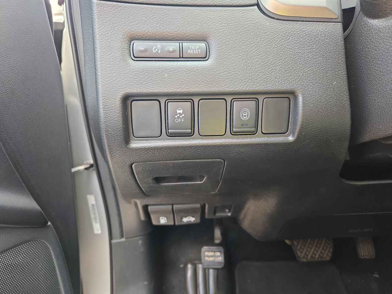 Used 2020 Nissan Murano SV FWD image 17