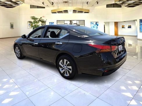 Certified 2025 Nissan Altima 2.5 S image 5