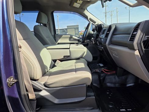 Used 2017 Ford F250 XL w/ STX Appearance Package image 17