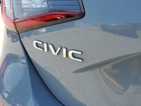 Used 2023 Honda Civic Sport Touring image 8