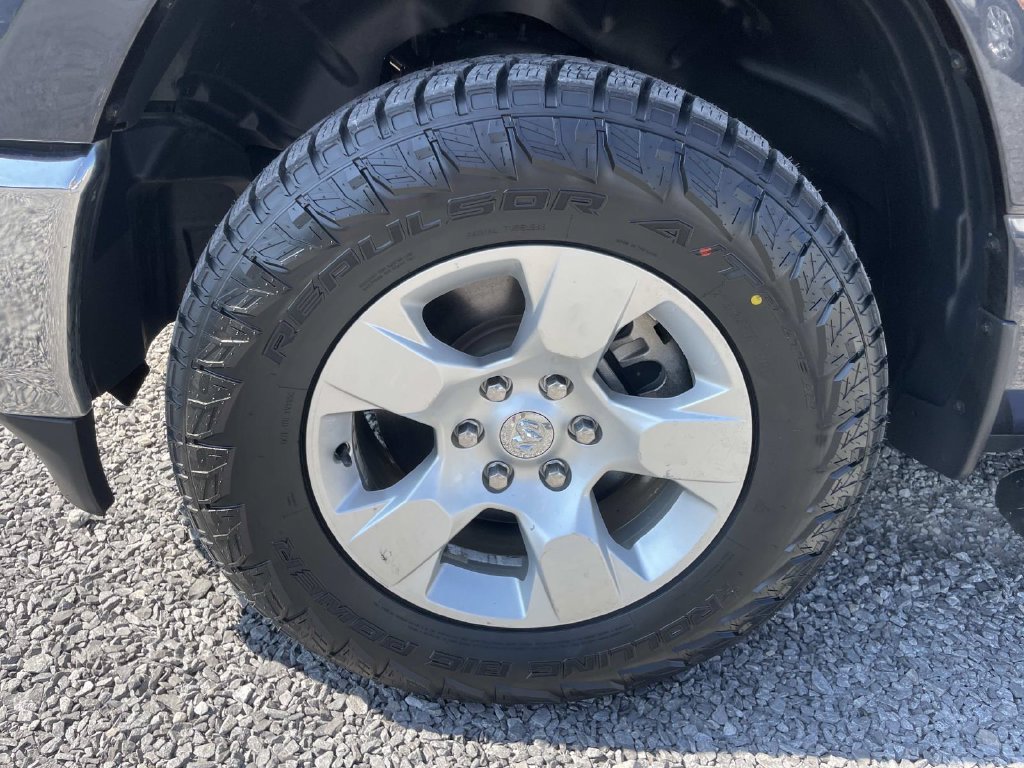 Used 2021 RAM 1500 Big Horn AWD/4WD image 39