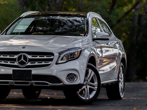 Used 2019 Mercedes-Benz GLA 250 GLA 250 4MATIC SUV w/ Convenience Package image 22