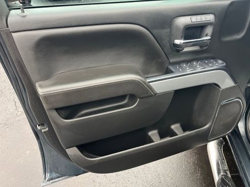 Used 2017 Chevrolet Silverado 1500 LTZ Z71 image 18