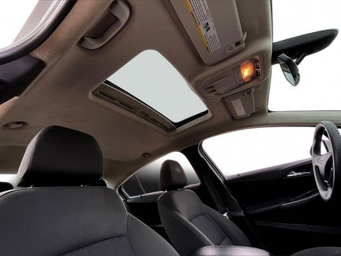 Used 2016 Chevrolet Cruze LT image 25