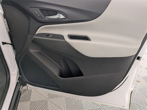 Used 2019 Chevrolet Equinox LT image 68