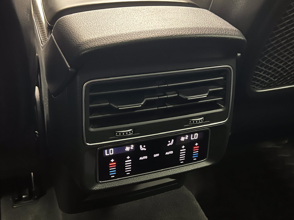 Used 2021 Audi SQ7 Premium Plus AWD/4WD image 27