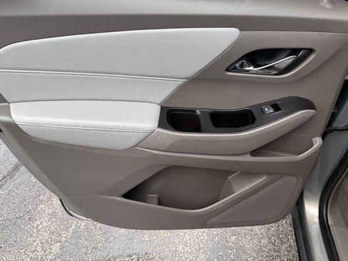 Used 2018 Chevrolet Traverse LT AWD/4WD image 18