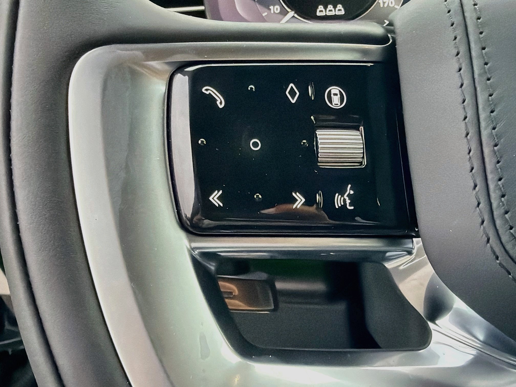 New 2027 Land Rover Range Rover SE AWD/4WD image 38