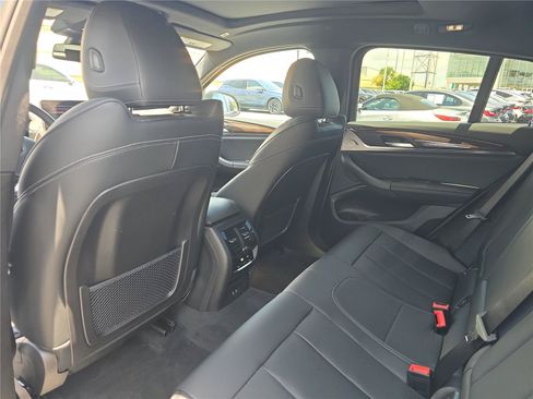Used 2025 BMW X4 xDrive30i AWD/4WD image 10