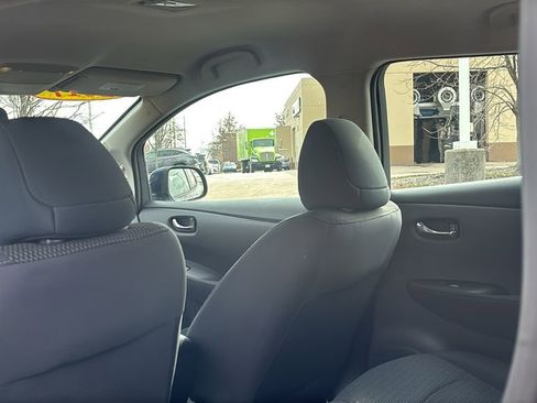 Used 2017 Nissan Leaf S image 34