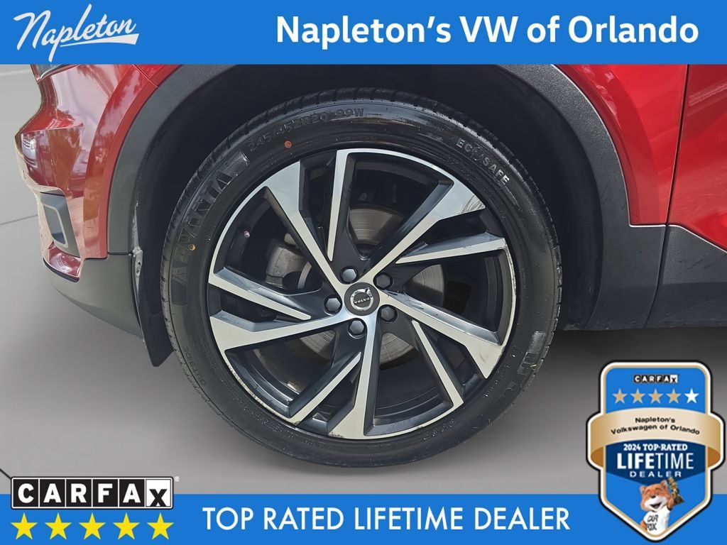 Used 2020 Volvo XC40 T5 R-Design w/ Protection Package Premier AWD/4WD image 29