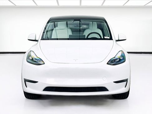 Used 2024 Tesla Model Y Long Range image 2
