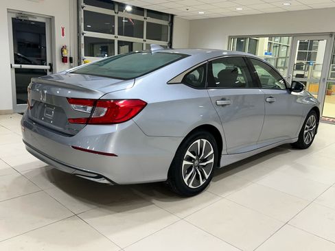 Used 2019 Honda Accord Hybrid image 9