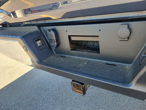 Certified 2022 Ford F150 Lariat w/ Bed Utility Package AWD/4WD image 11