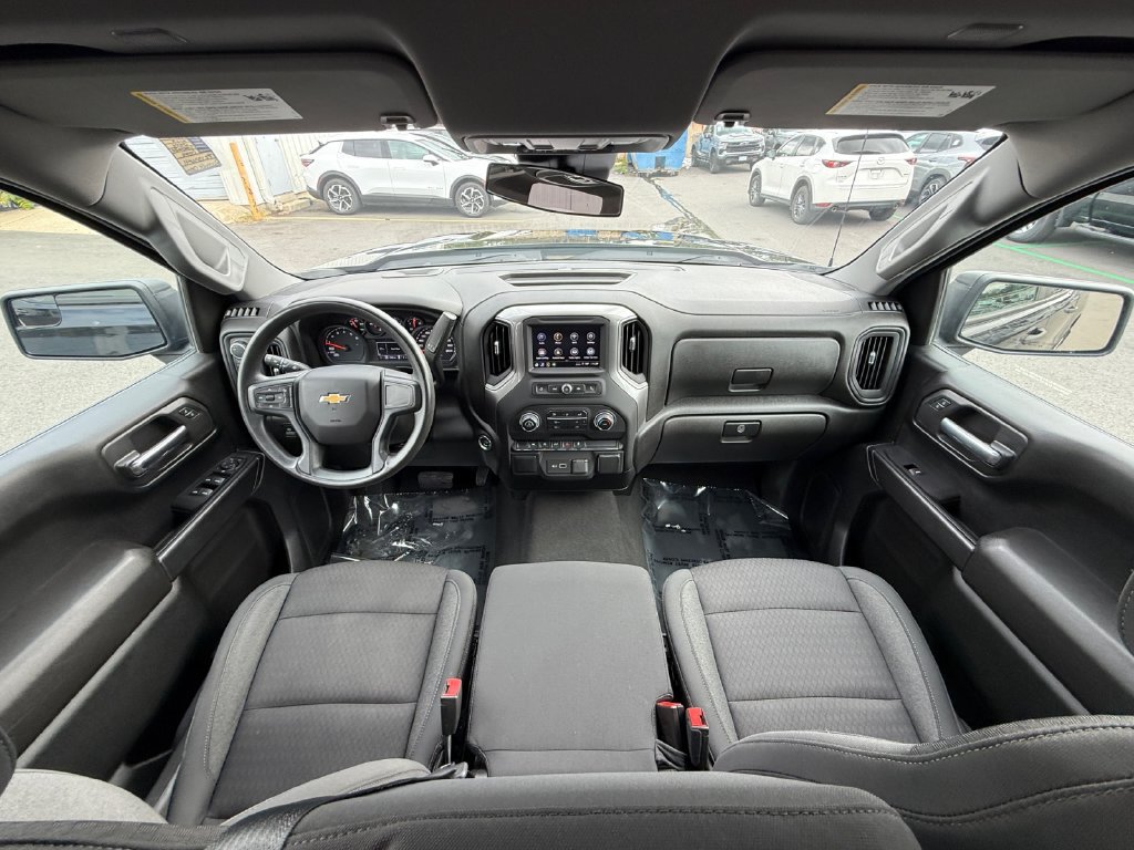 Used 2023 Chevrolet Silverado 1500 Custom AWD/4WD image 22