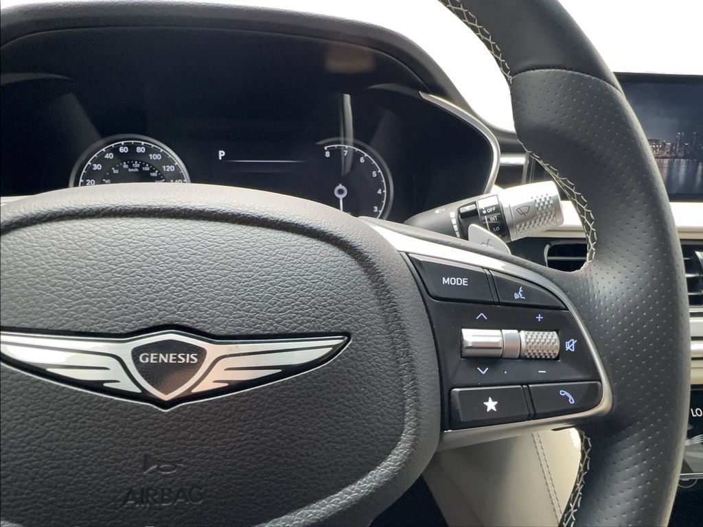 Used 2026 Genesis G70 2.5T RWD image 37