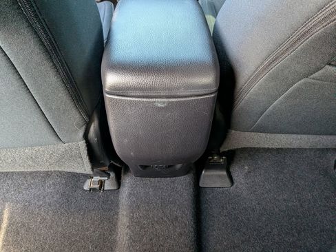 Used 2016 Toyota RAV4 XLE image 28