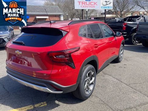 New 2026 Chevrolet Trax LT image 7