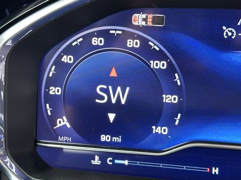 Used 2025 Chevrolet Silverado 1500 LT w/ Leather Package image 13